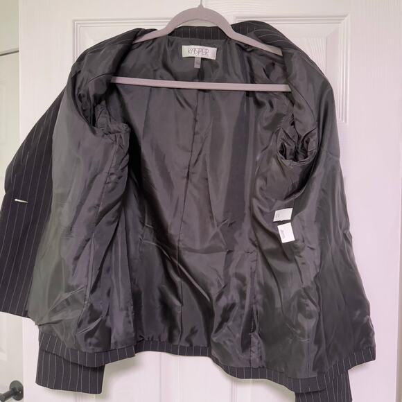 Kasper Women's Black Pinstriped Single Button Blazer Jacket Size 14 - Picture 5 of 9